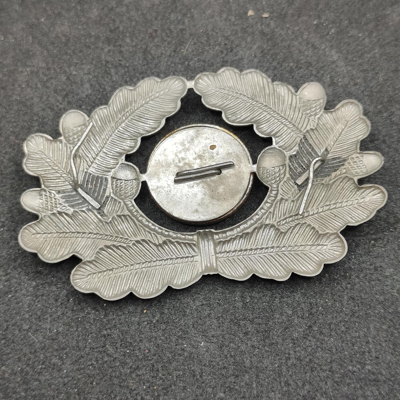 全场0元起拍 第167期 咸鱼国勋章拍卖专场 6月23日（周日）下午6：00开始 东德陆军军官帽徽 早期分体式