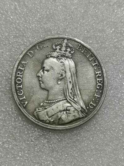 臻藏泉阁国内外钱币 - 英国维多利亚高冠马剑银币
