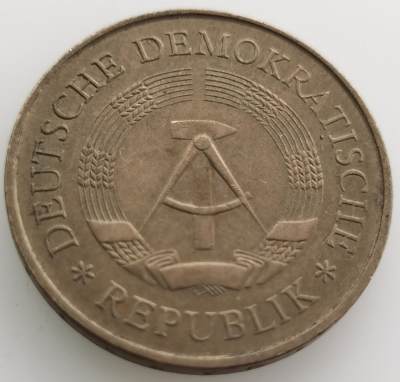  外国散币20240622场次（中拍皆有赠品），每周两拍，可寄存，周日统一发货 - 德国1969年5马克民主德国建国20周年纪念币