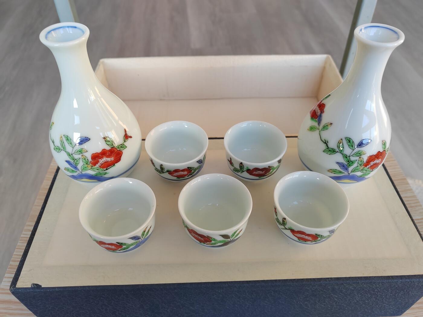 欧美回流精选 日本原盒有田烧酒具一套 