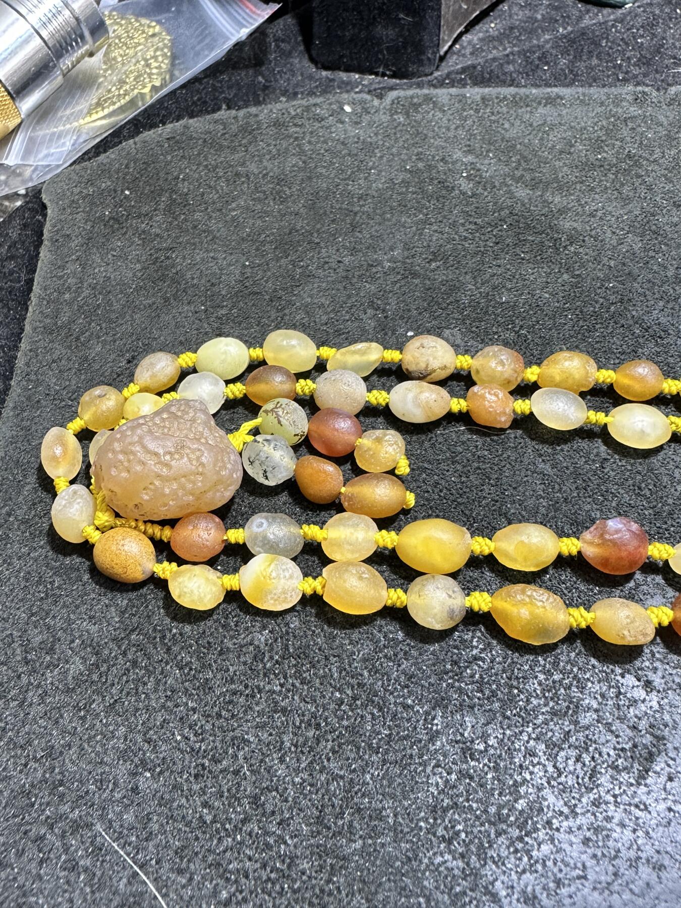 精美天然阿拉善108高圆度彩珠玛瑙项链(手串)一条