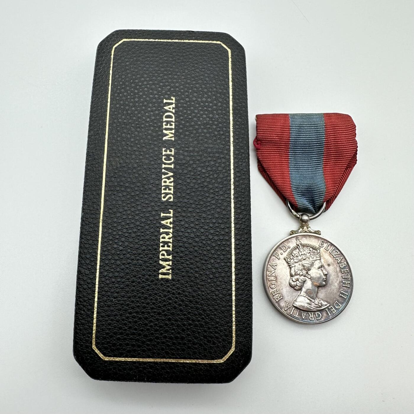 勋章奖章交易所6.23拍卖 帝国服务奖章伊丽莎白女王二世版