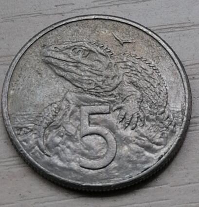 招财猫的储钱罐硬币拍卖第11场 新西兰1986年5分铜镍币