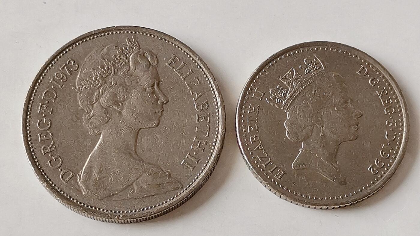 第一海外回流一元起拍收藏 散币专场 第98期 英国10便士 大小版一对