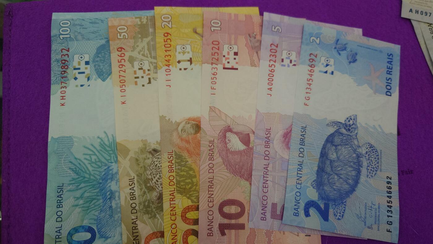 【世界钱币】精选微拍第115期暨2024年第26期  最新维港币展部分卖剩货品展销 巴西2-5-10-20-50-100-200雷亚尔 全套7张 全新绝品