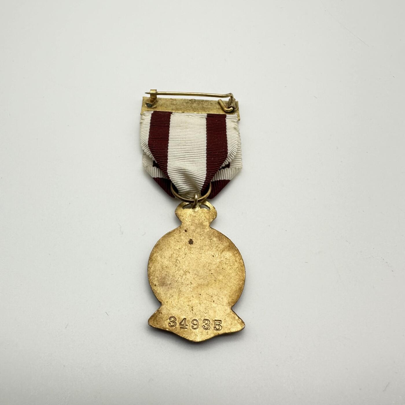 勋章奖章交易所6.23拍卖 英国红十字服务纪念章