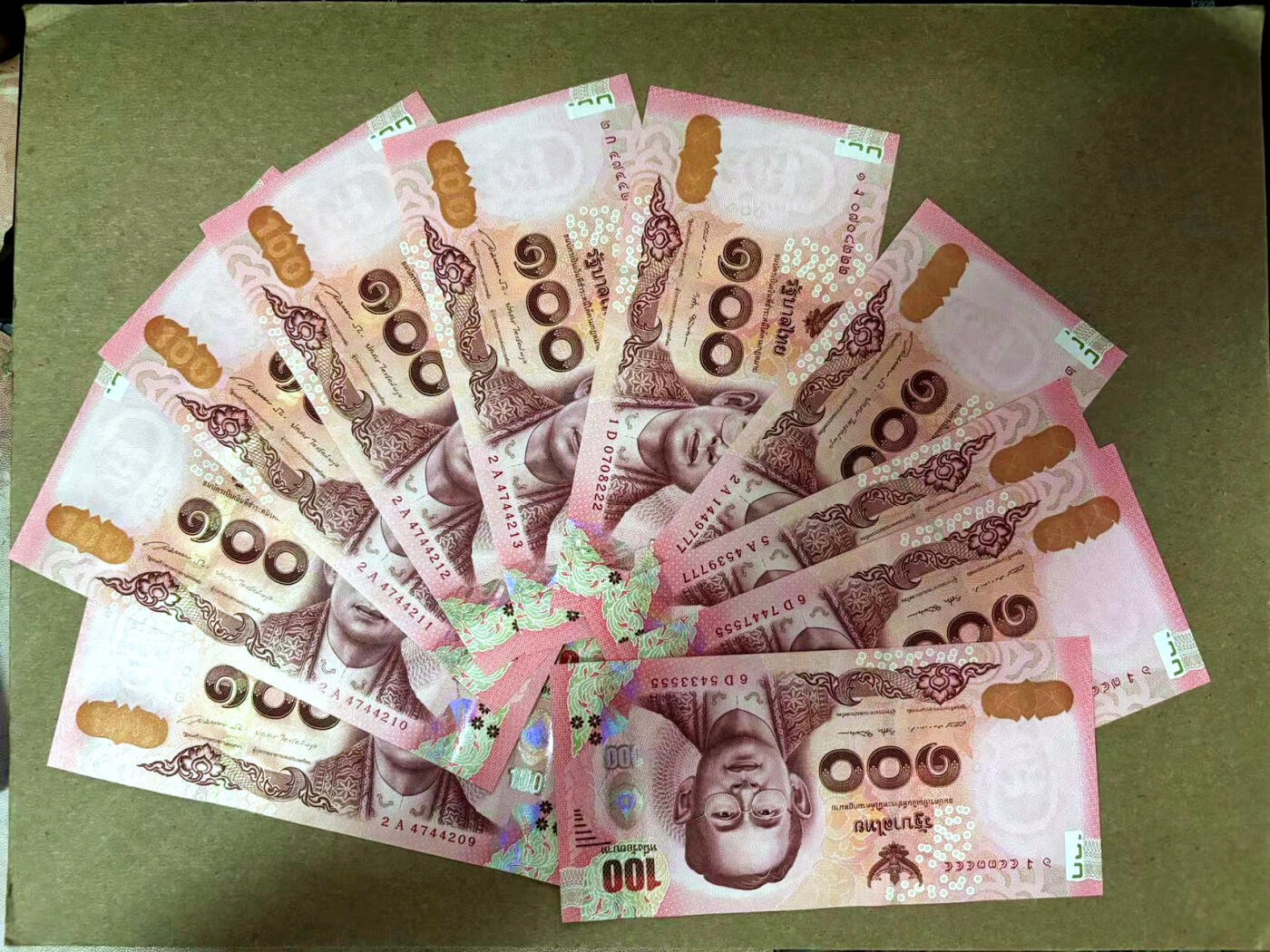 【Blue Auction】✨世界纸币精拍第495期【精】 【一组10张 含多张豹子号】泰国 100铢一组 全新UNC