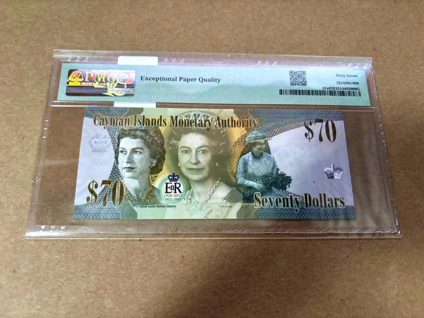 【Blue Auction】✨世界纸币精拍第495期【精】 【Q/1首发冠千位小号】开曼群岛 2022年70元 女王 PMG67EPQ 高分