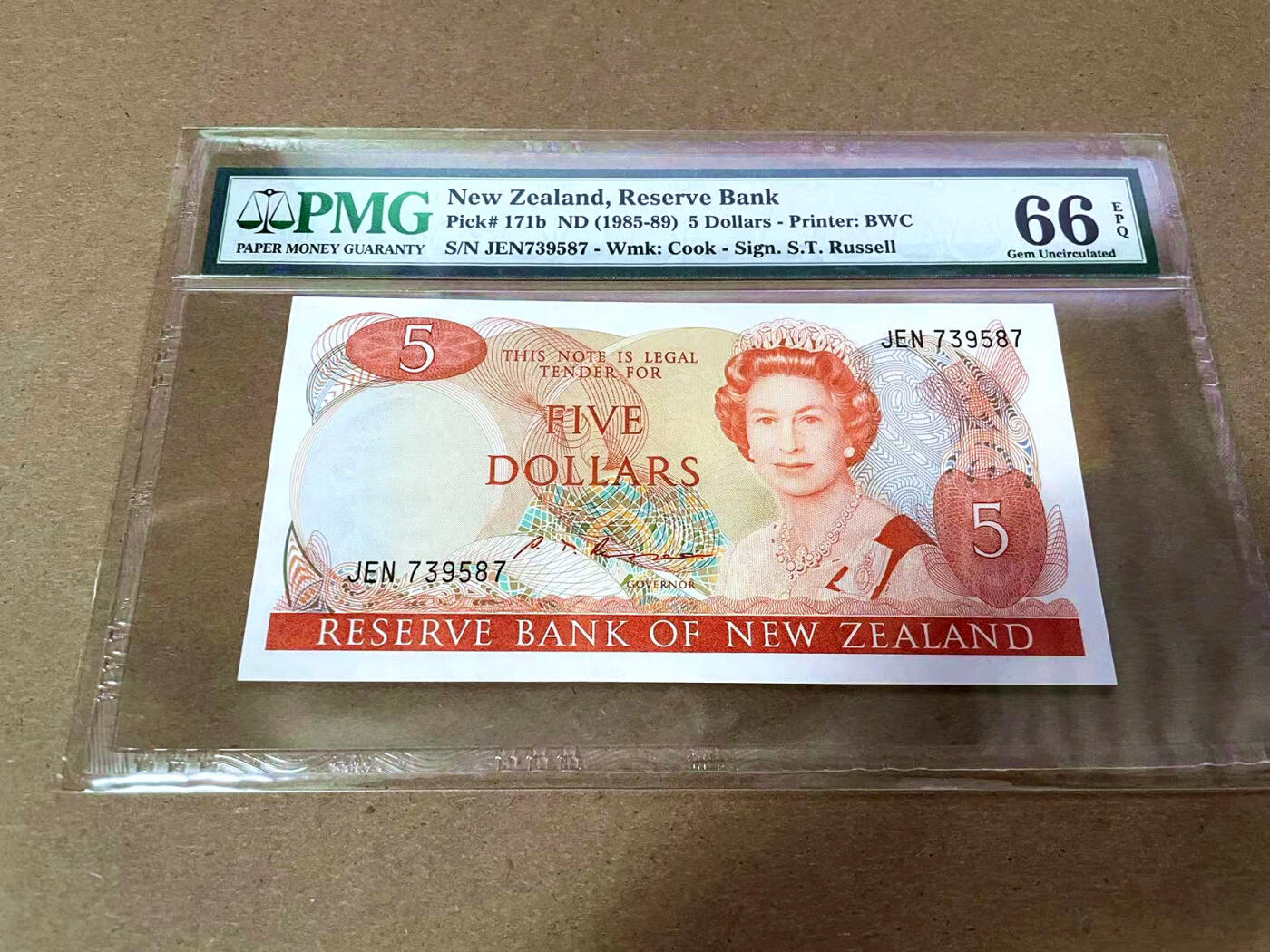 【Blue Auction】✨世界纸币精拍第495期【精】 新西兰 1985-89年5元 花冠女王 PMG66EPQ 