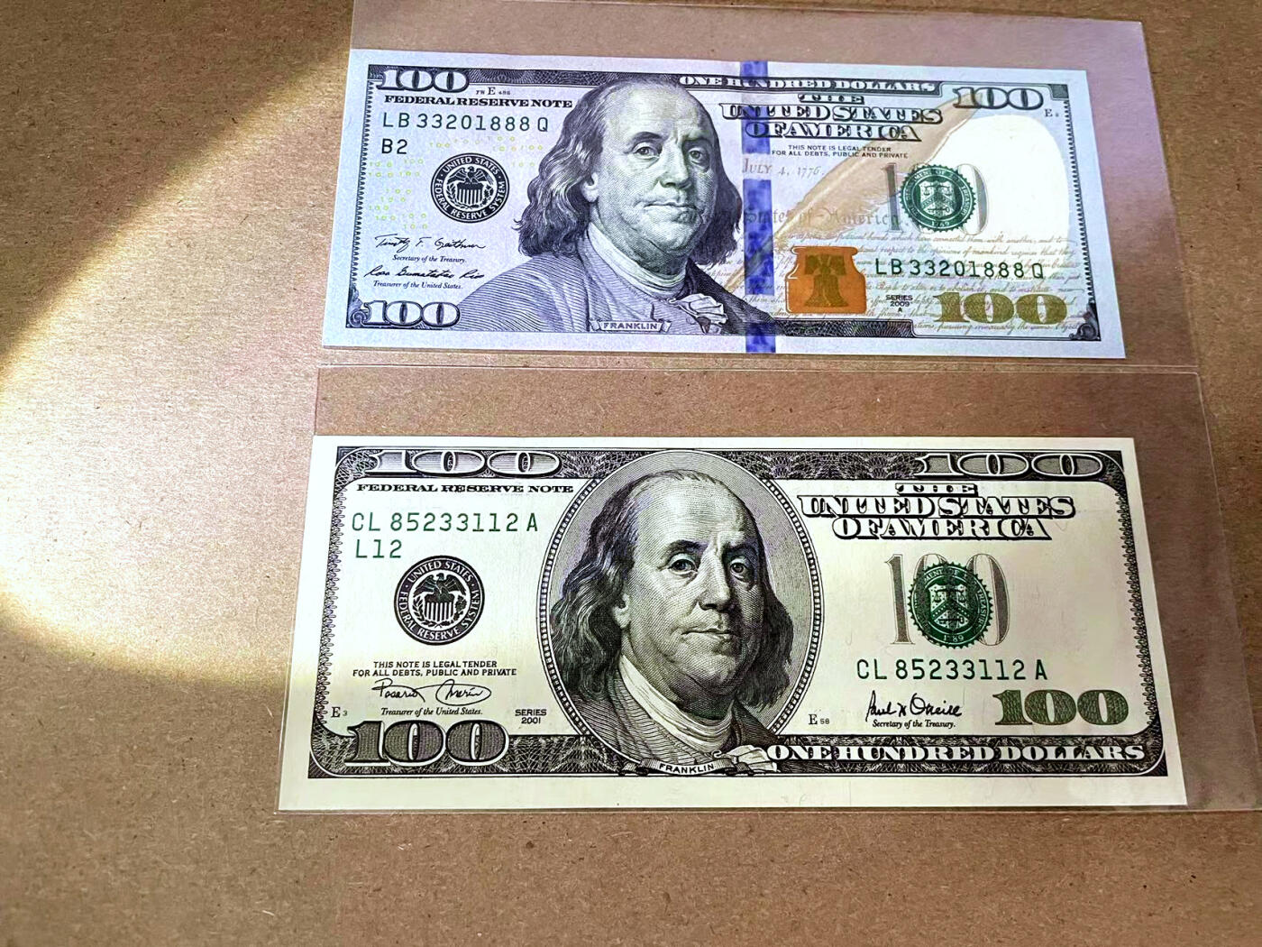 【Blue Auction】✨世界纸币精拍第495期【精】 【一组2张 含888豹子号 无47】美国 2001/2009年100美金 全新UNC