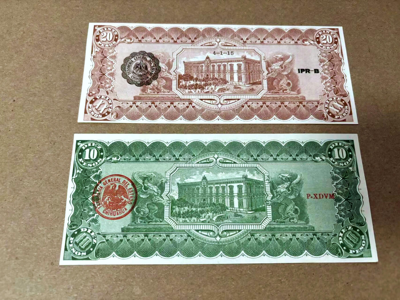 【Blue Auction】✨世界纸币精拍第495期【精】 【一组2张】墨西哥 1915-16年10-20比索 UNC（角不太好）