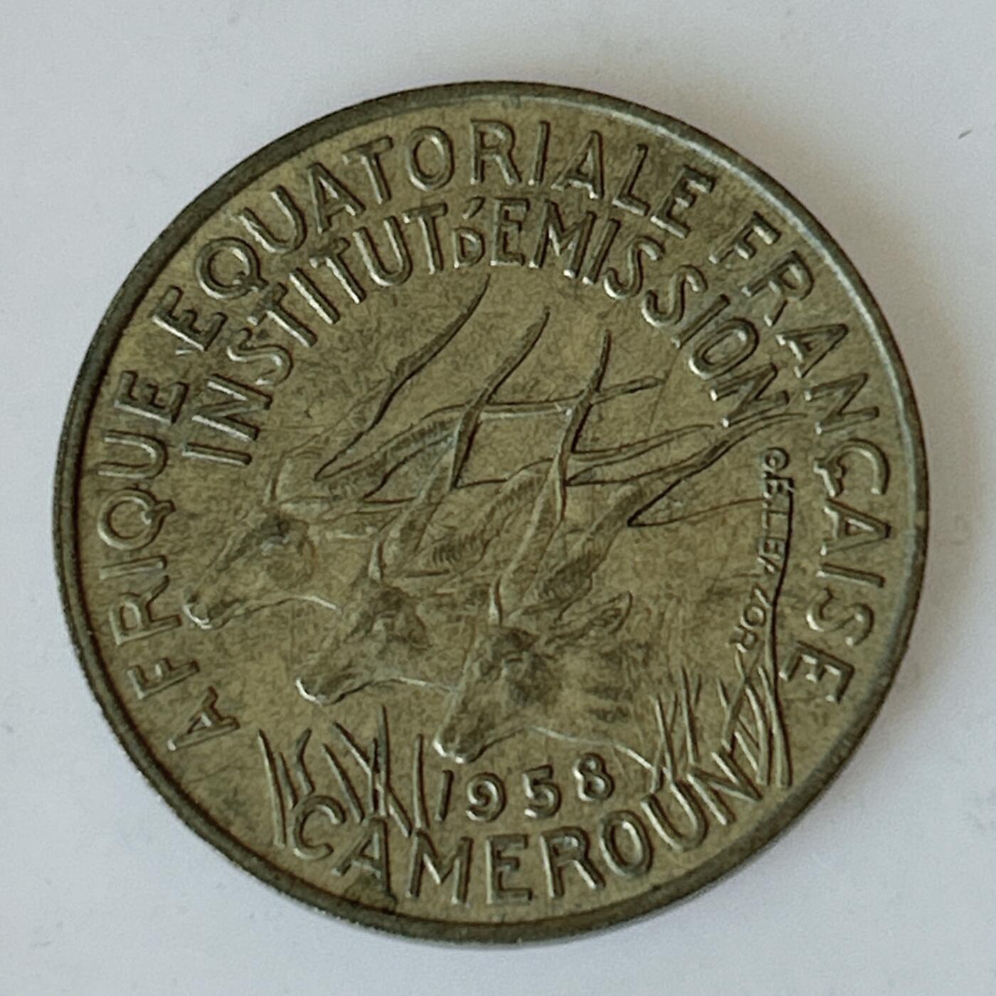 海外回流1元起拍小铺 各国钱币散币场 第12期 喀麦隆1958年10法郎铜币