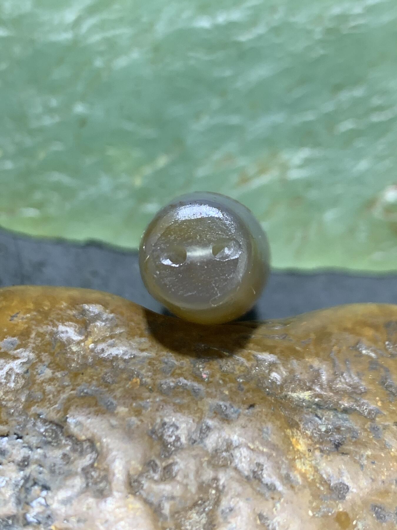 精美亚光高玉化巴西玛瑙手工俏色巧雕富贵有余随形吊坠一个！