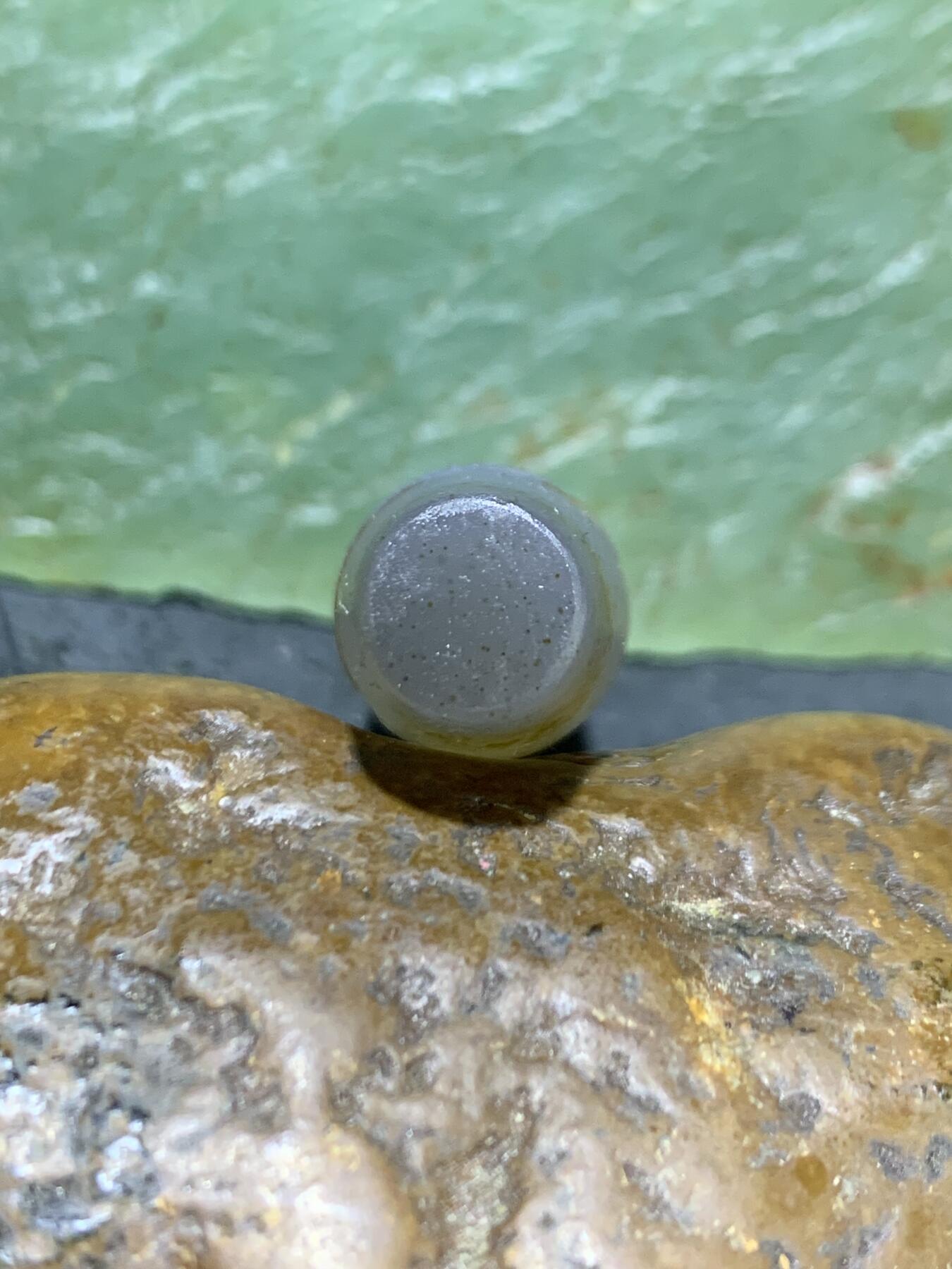 精美亚光高玉化巴西玛瑙手工俏色巧雕富贵有余随形吊坠一个！