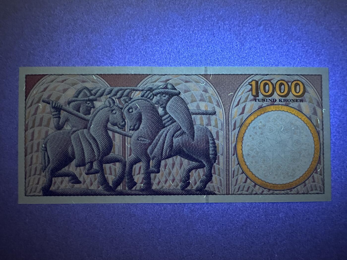 《张总收藏》155期-裸币精品汇(周一场) 丹麦1000克朗 UNC 浮雕版 丹麦画家安切尔夫妇