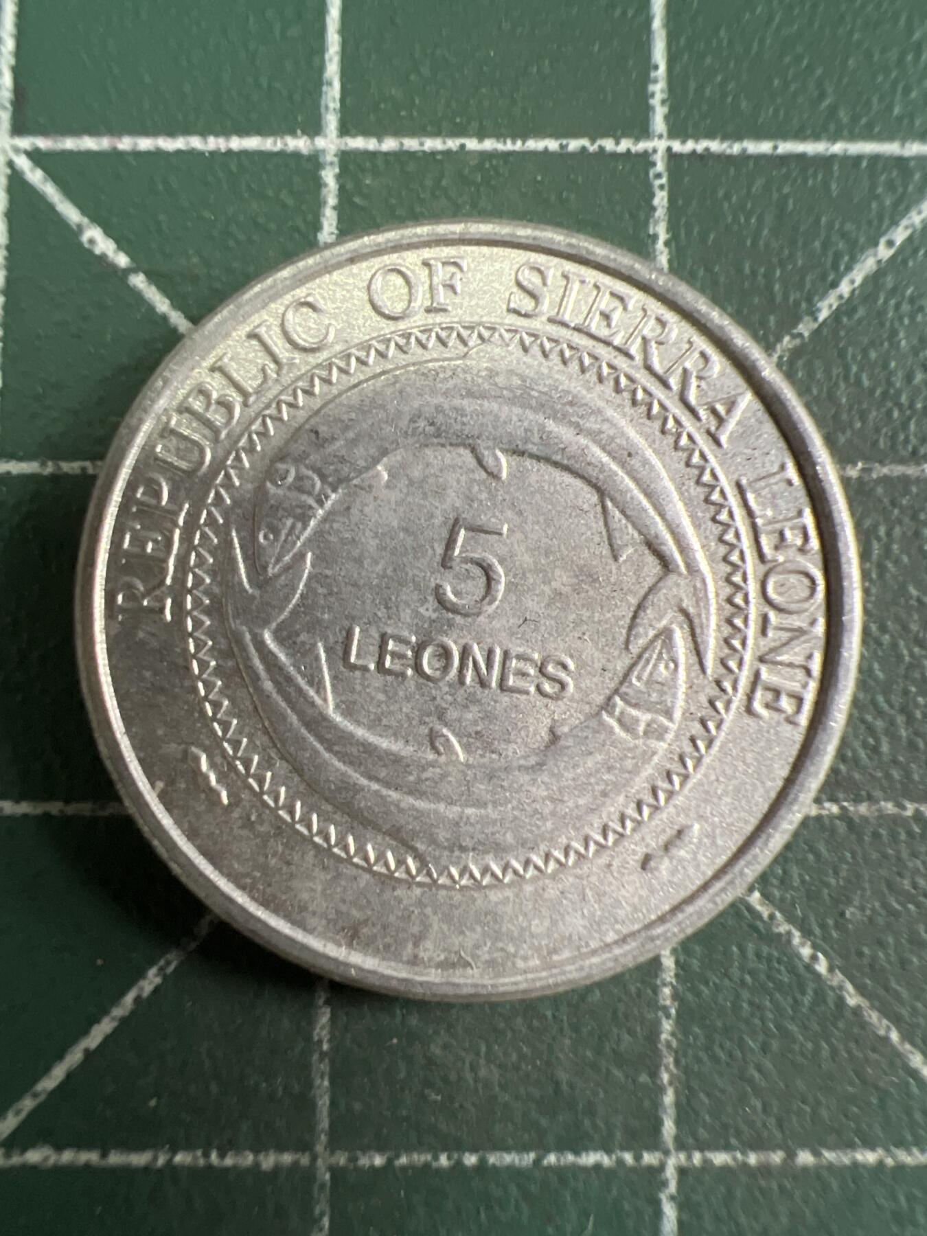 第633期 硬币专场 （无押金，捡漏，全场50包邮，偏远地区除外，接收代拍业务，本店十天发一次货） 塞拉利昂5利昂