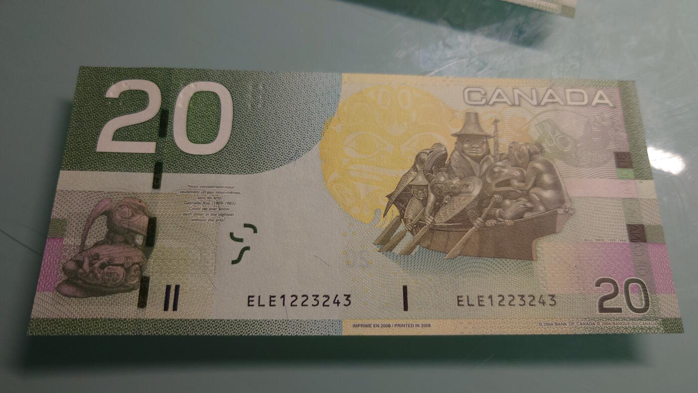 【世界钱币】精选微拍第115期暨2024年第26期  最新维港币展部分卖剩货品展销 2006年加拿大20元 全新绝品尾号243