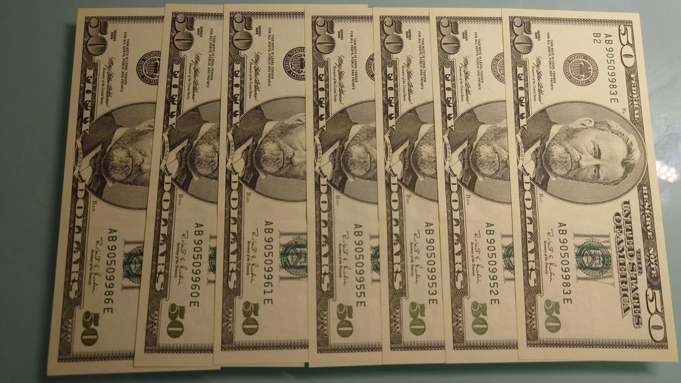 【世界钱币】精选微拍第115期暨2024年第26期  最新维港币展部分卖剩货品展销 1996年美国50元 大头 全新绝品 无47号码【群里一口价已售出，勿拍】