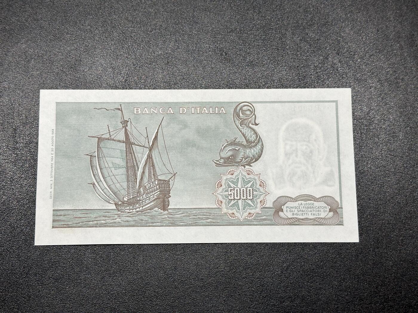 《外钞收藏家》第三百八十三期 1964年意大利5000里拉 全新UNC