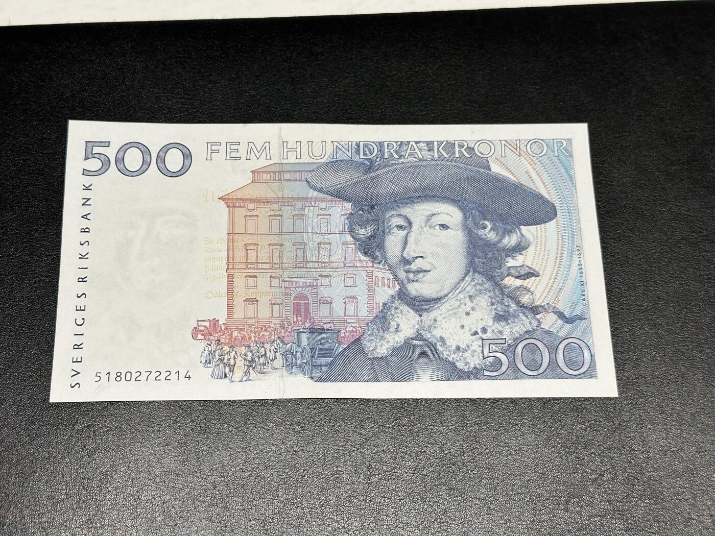 《外钞收藏家》第三百八十三期 瑞典500克朗 初版 疑似可能于有折 品相如图