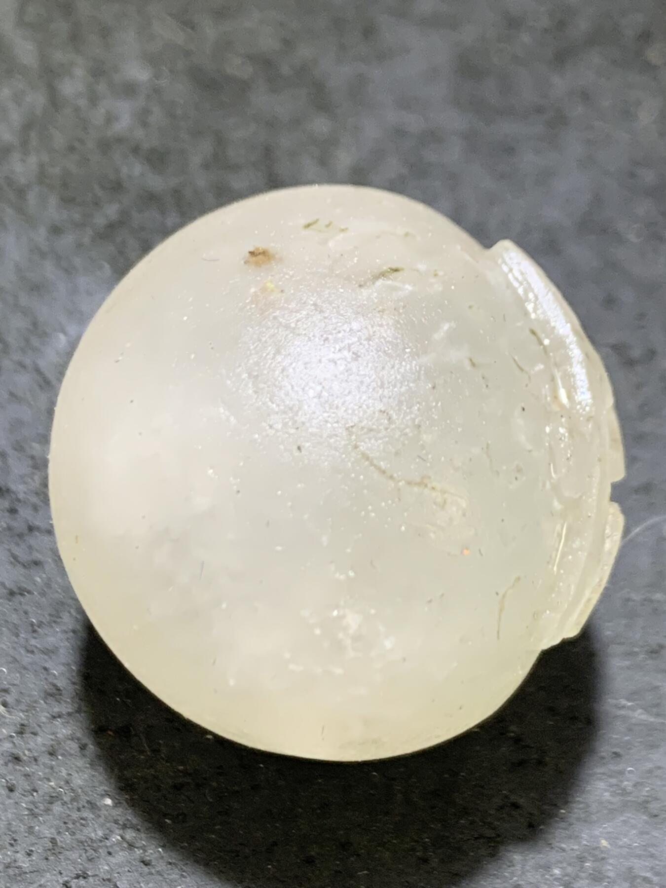 精美高玉化亚光满冰飘战国红玛瑙手工俏色巧雕悟字珠一个