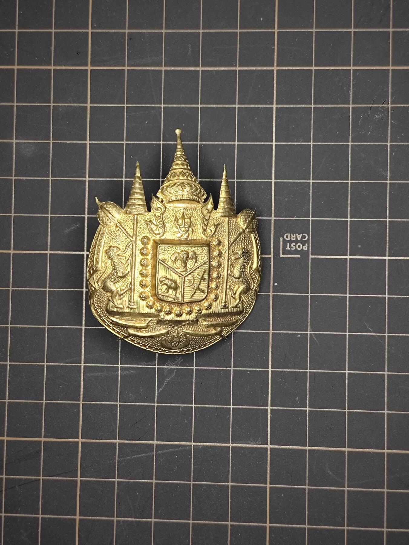 仁孝堂徽章红藏拍卖(第五场) 波尔布特毁灭掉的柬埔寨王国帽徽 铜制鎏金