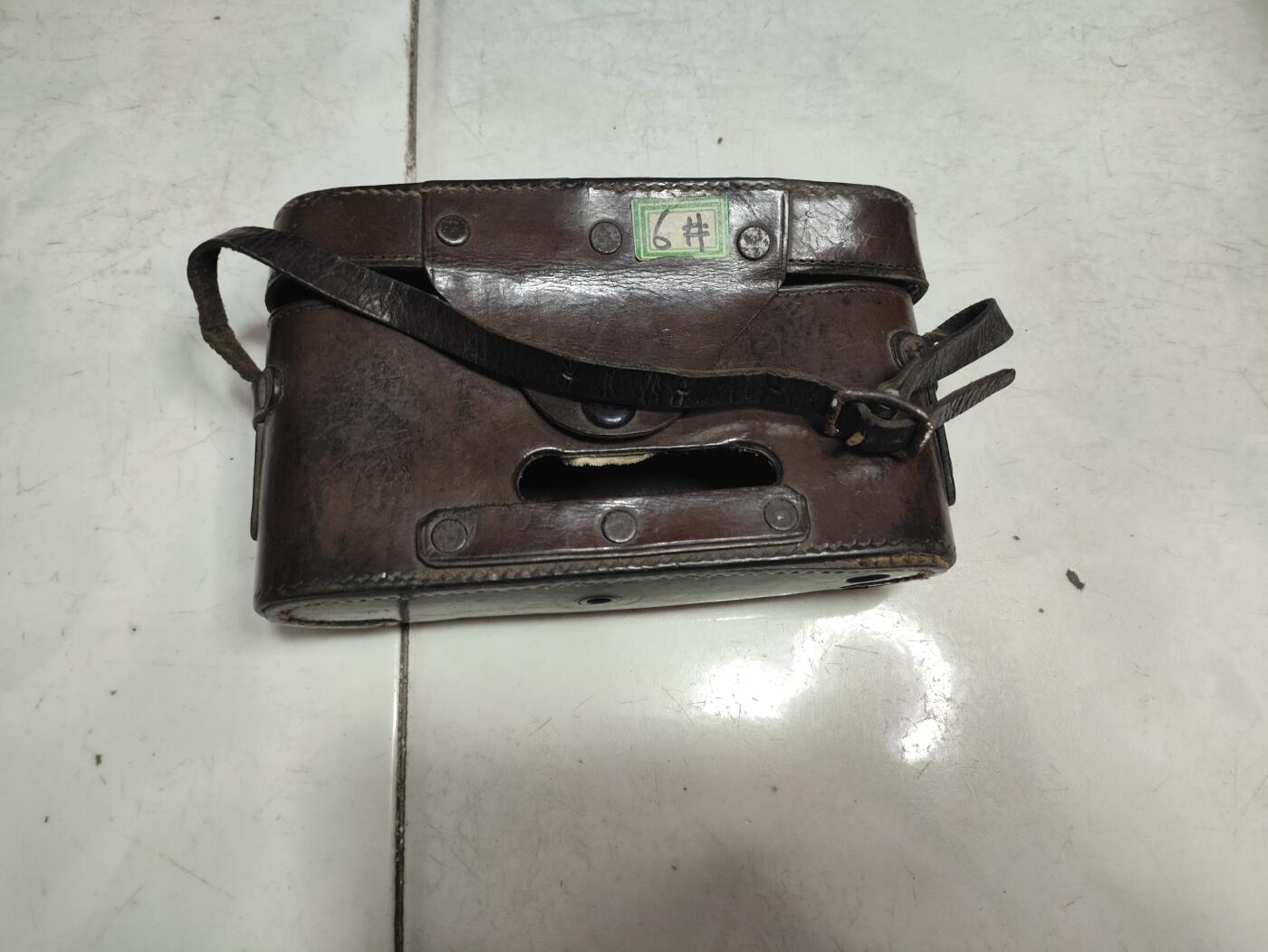 仁孝堂徽章红藏拍卖(第五场) 东德蔡司依康相机皮套