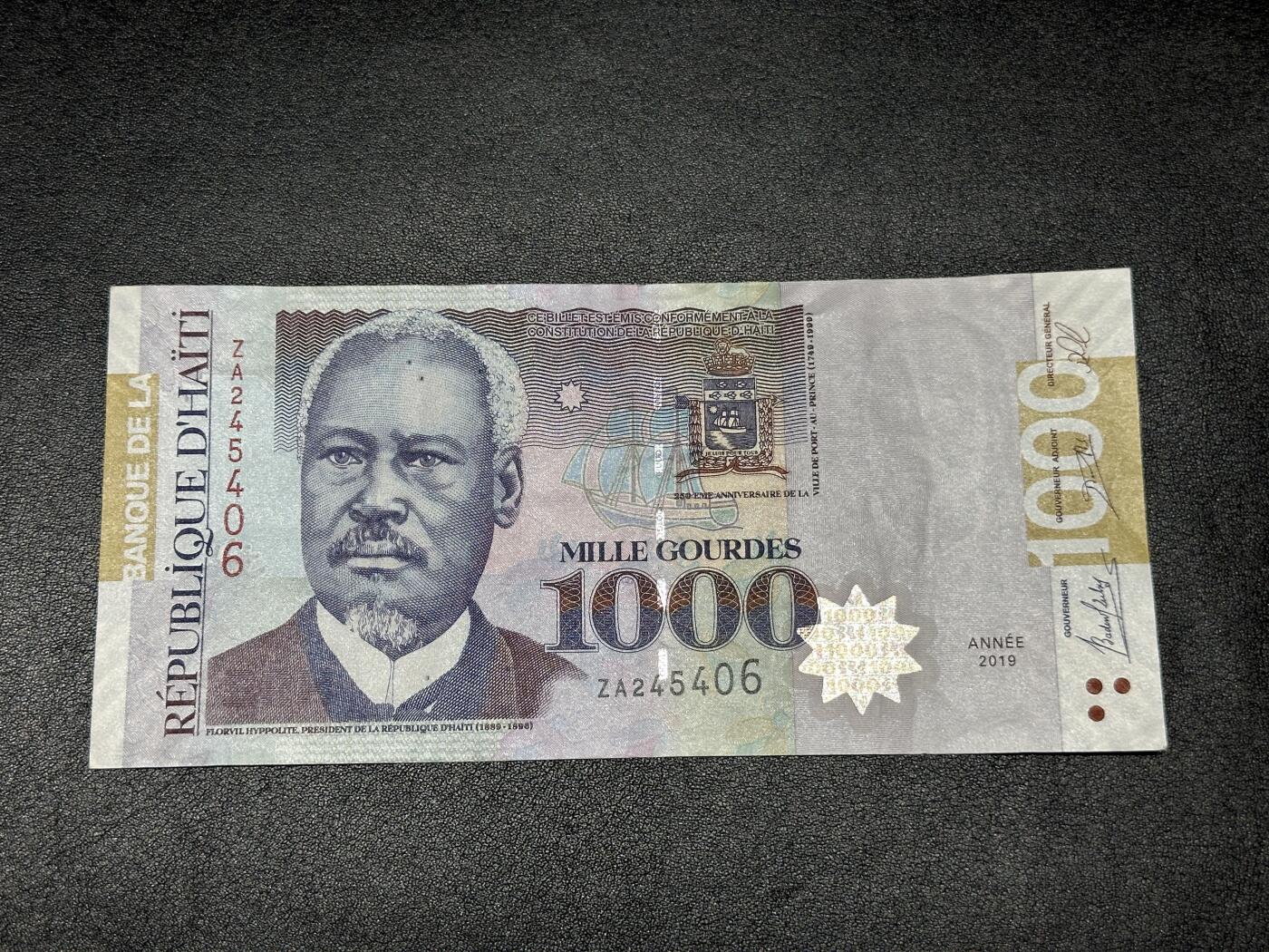 《外钞收藏家》第三百八十三期 2019年海地1000 非全新 品相如图