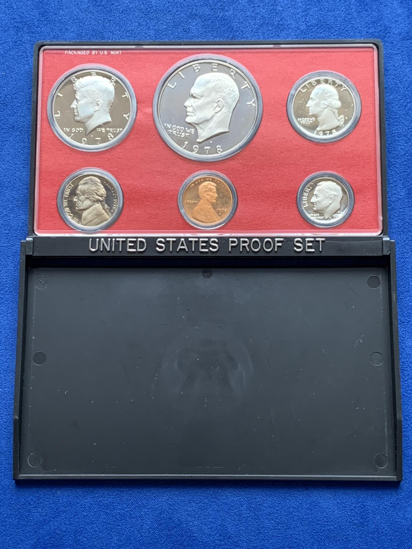 《竞宝斋》第283场- 周日，周一 2场连拍 （全场包邮） 美国1978年精致套币带纸册