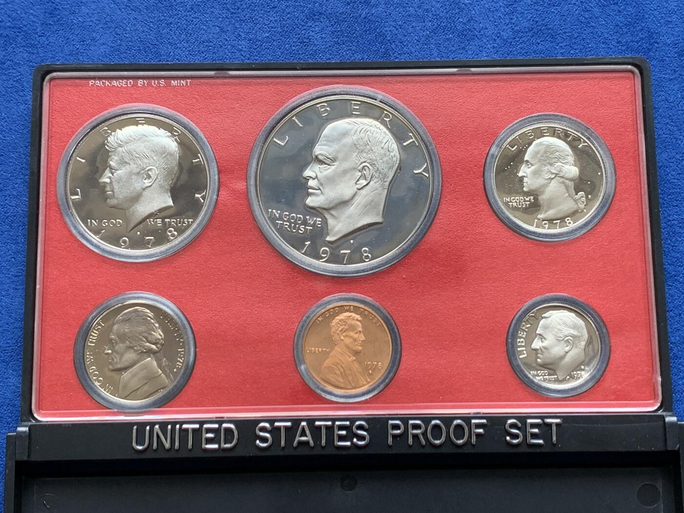 《竞宝斋》第283场- 周日，周一 2场连拍 （全场包邮） 美国1978年精致套币带纸册