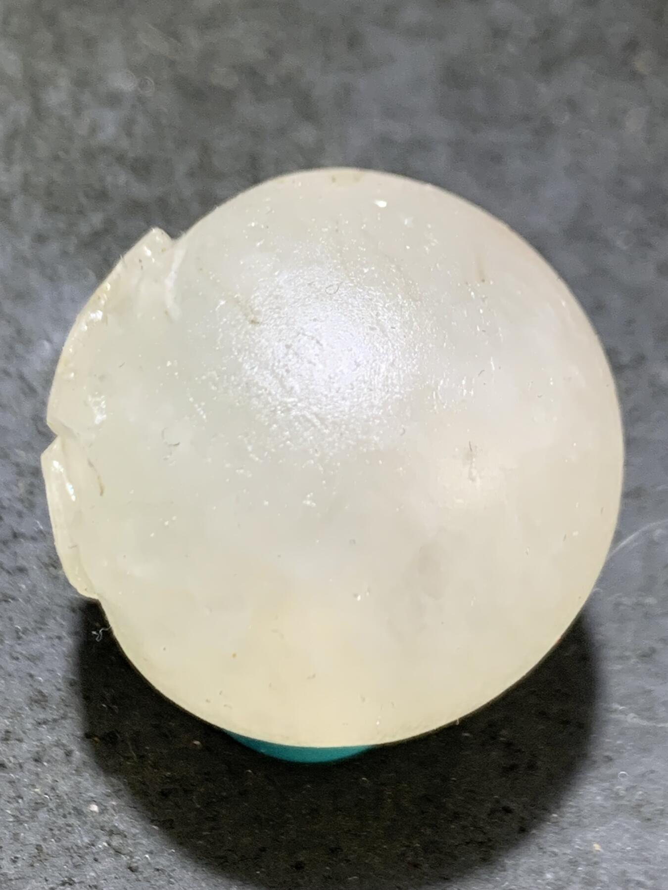 精美高玉化亚光满冰飘战国红玛瑙手工俏色巧雕悟字珠一个