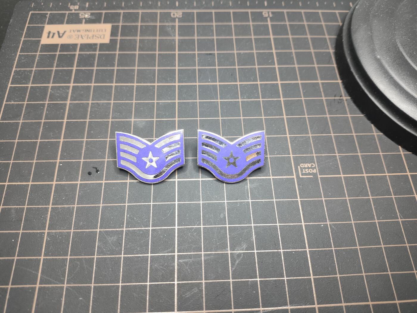 仁孝堂徽章红藏拍卖(第五场) 美国空军士官军衔领章一对