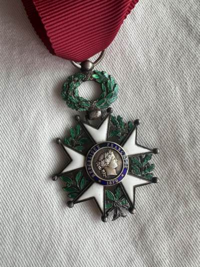 很好的小小拍卖第十一期 - 法国三共荣誉军团勋章，宽边版