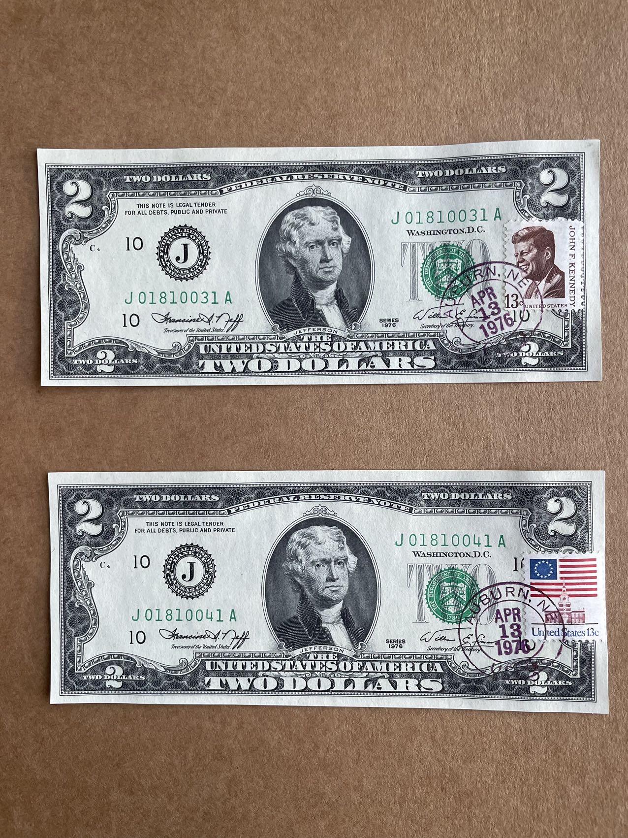 美国1976年首发年份2美元 纪念建国200周年加盖当日邮戳及纪念邮票 50张连号 价格为单张价格 美国1976年首发年份2美元 纪念建国200周年加盖当日邮戳及纪念邮票 50张连号 价格为单张价格