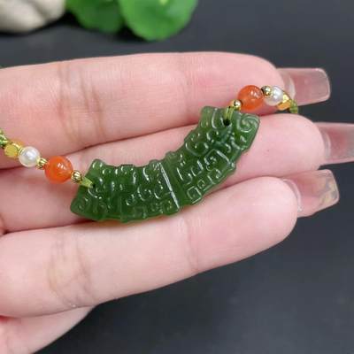 颜紫熹品牌商务订制和田玉第一期 - 新疆和田玉碧玉阳绿玉衡设计款项链锁骨链
