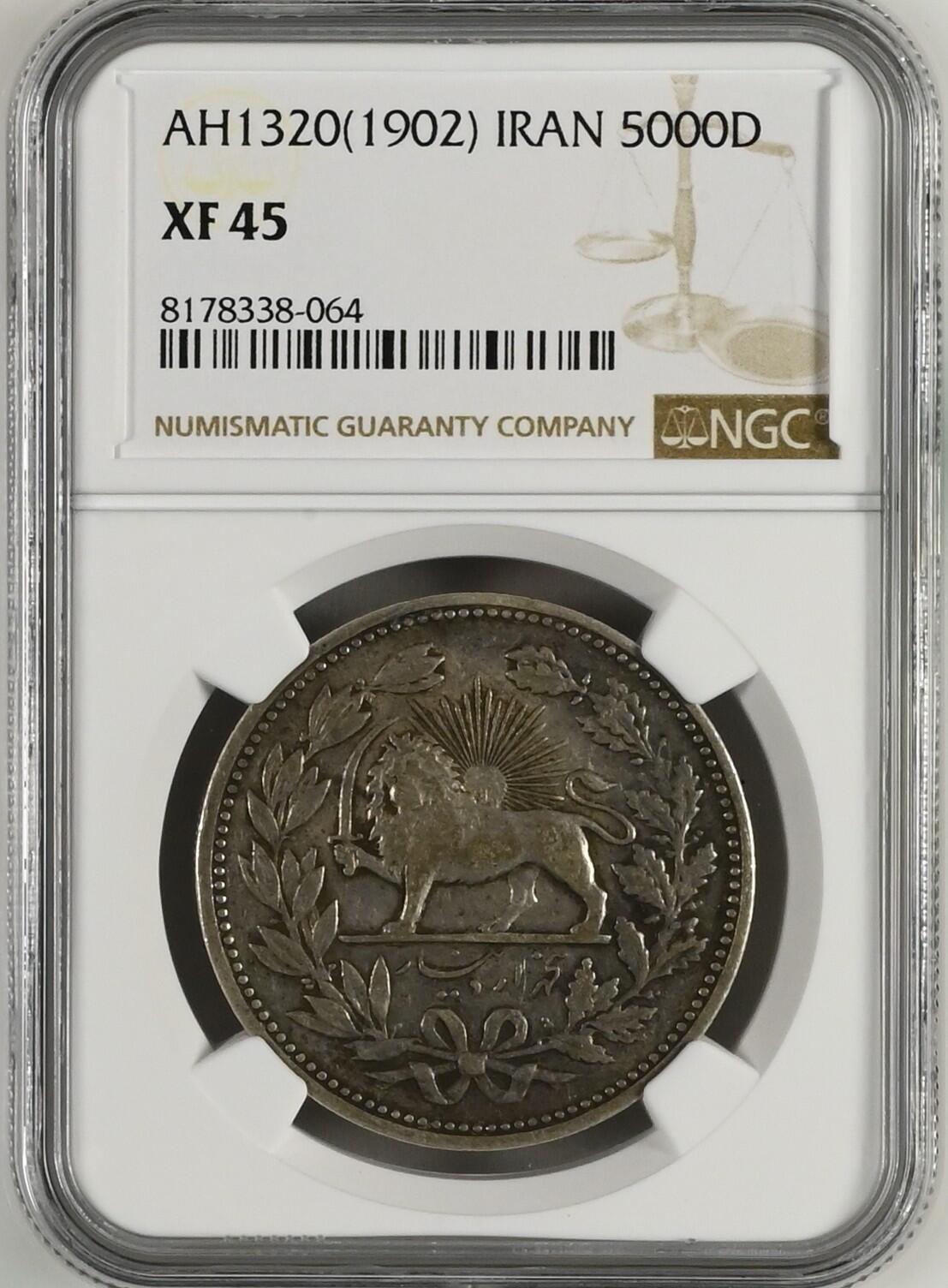 【麦稀奇世界钱币展】长老汇龙年精选第七场拍卖 AH1320(1902) 伊朗举刀狮子5000第纳尔大银币，NGC XF45分，25万枚流通币，独年份