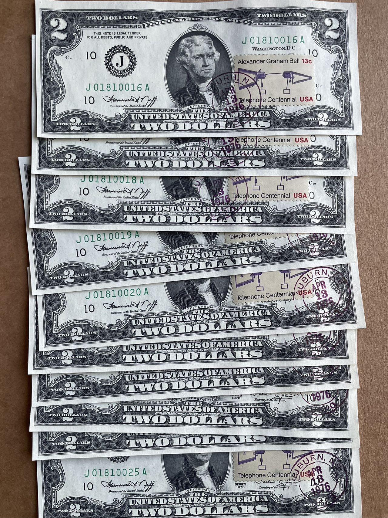 美国1976年首发年份2美元 纪念建国200周年加盖当日邮戳及纪念邮票 50张连号 价格为单张价格 美国1976年首发年份2美元 纪念建国200周年加盖当日邮戳及纪念邮票 50张连号 价格为单张价格