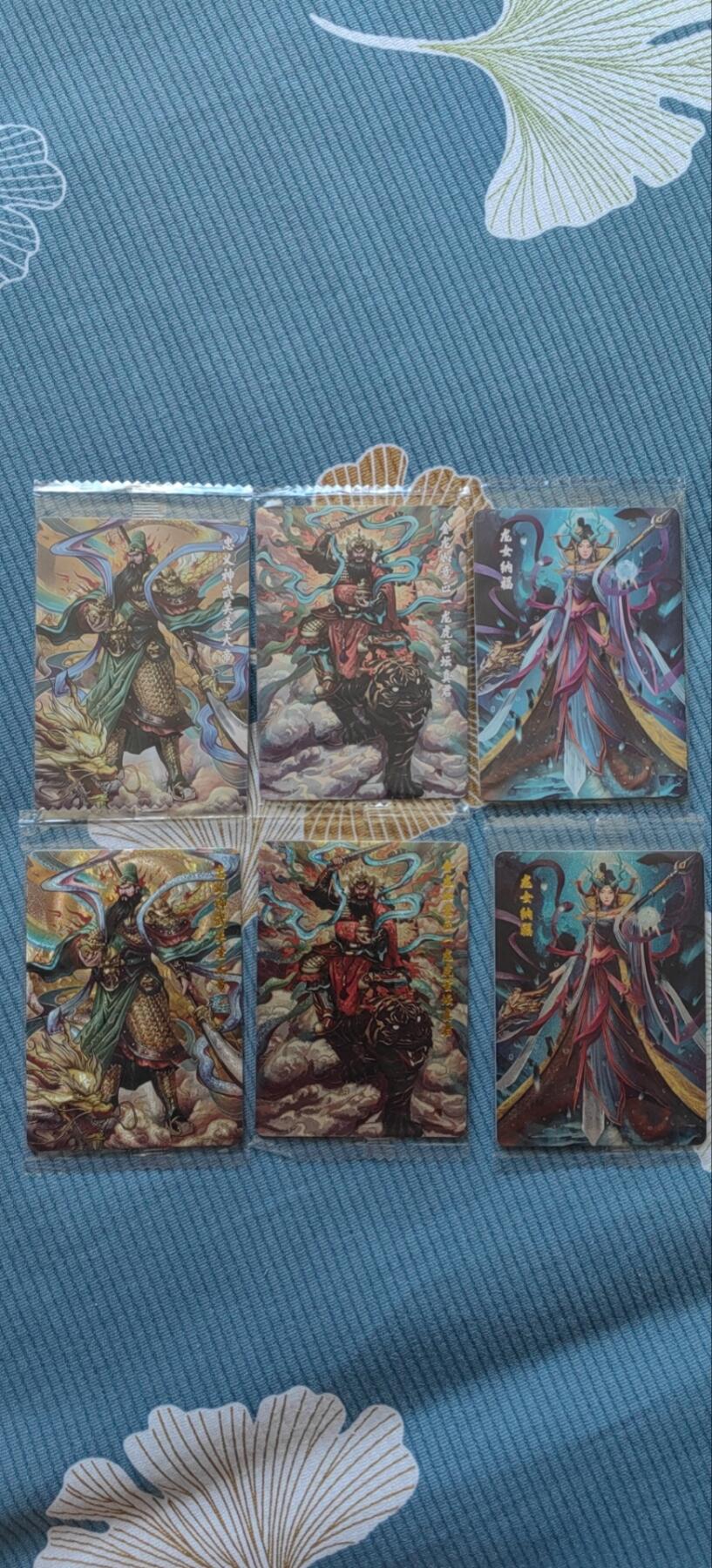 麦稀奇展会第一场山雨欲来风满楼 可可瑞听甲辰龙年限定纪念特卡共6张，普卡3+粗闪3