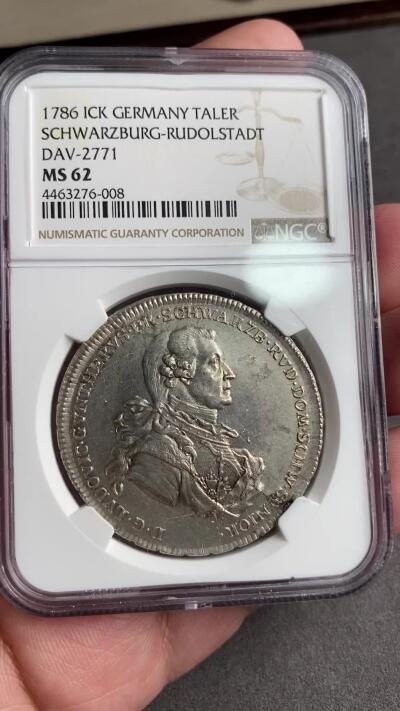 万国钱币拍卖第028期（花前月下●同享良章美币） NGC MS62 1786年德国施瓦茨堡-鲁多尔施塔特野人皇冠大泰勒 爆炸品种 MS极其难得 细节有多棒可通过野人及邦徽等精细部位一窥一二