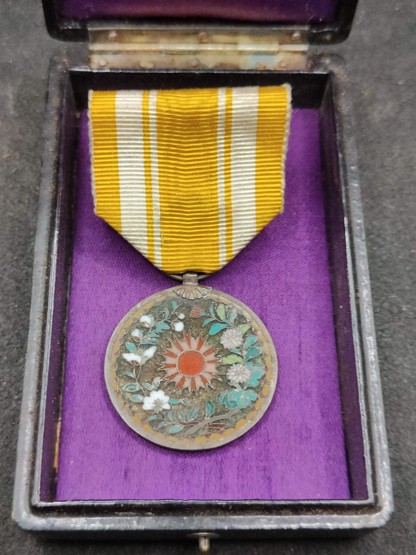 全场0元起拍 第169期 咸鱼国勋章拍卖专场 6月30日（周日）下午6：00开始 稀少，日本战时战前 尚武议会珐琅章带盒