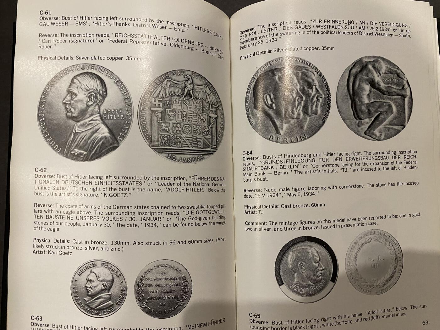 万国钱币拍卖第028期（花前月下●同享良章美币） 德意志第三帝国目录 绝版目录，全书约160页，布面硬壳精装，PC评级参考目录，95新品相，内附老藏家交流信一封。（书籍较重请注意运费到付）