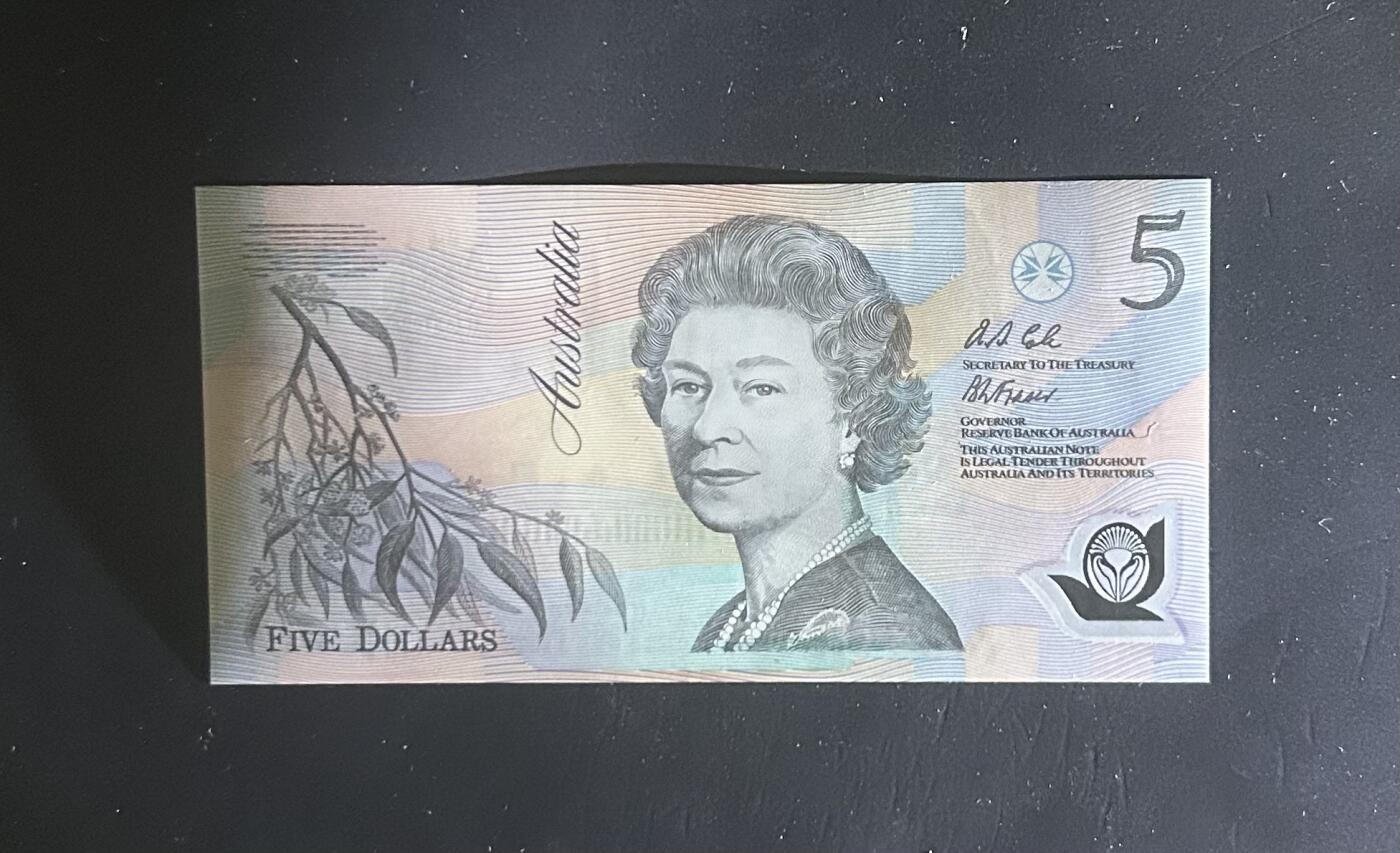 【丑猫0714】今晚7点，自动快拍 澳大利亚5unc(初版AA)