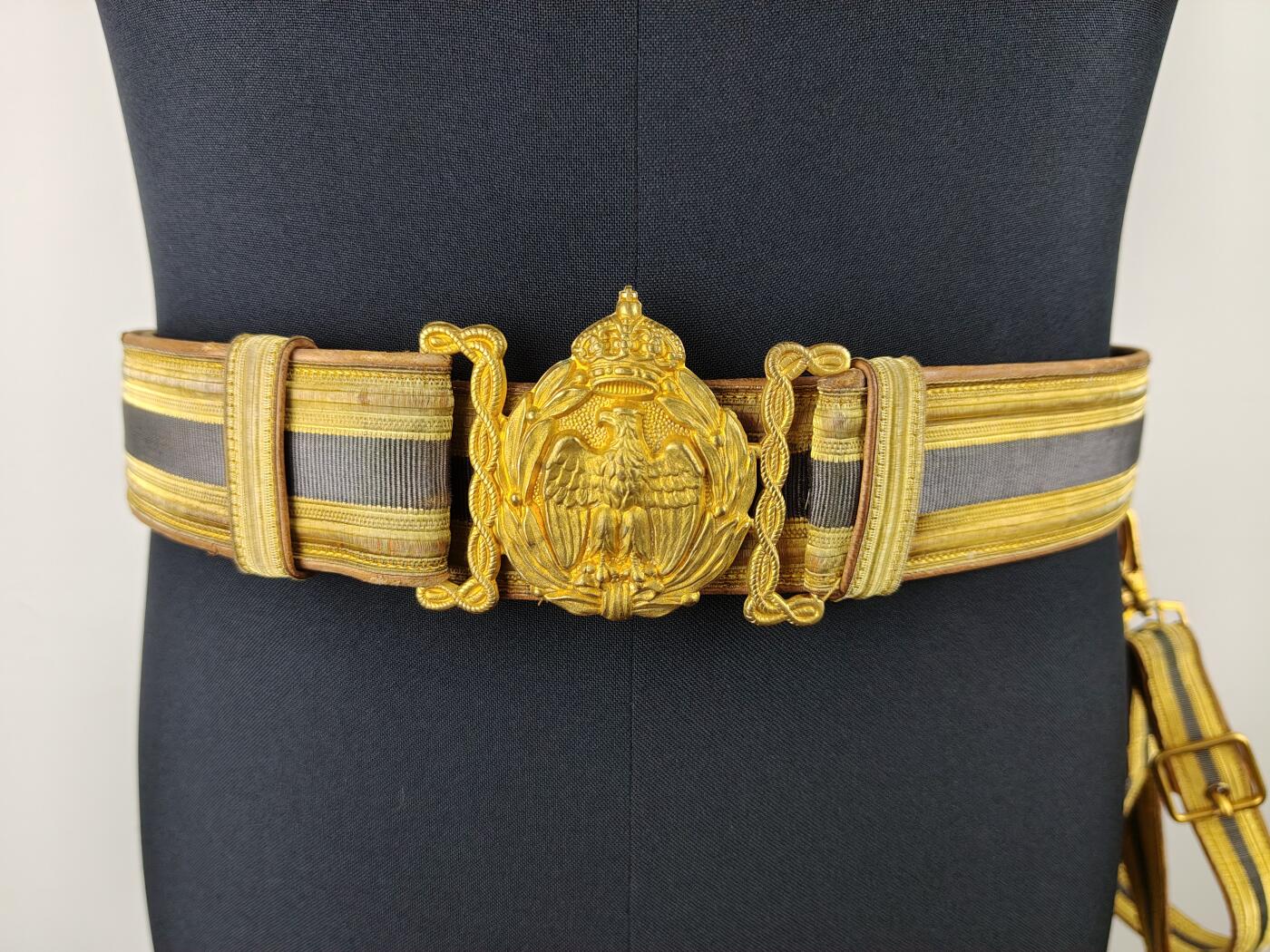 全场0元起拍 第169期 咸鱼国勋章拍卖专场 6月30日（周日）下午6：00开始 意大利王国时期 空军礼服腰带