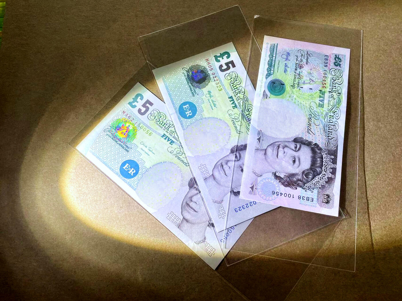 【Blue Auction】✨世界纸币精拍第498期【精】 【一组3张 含无47】英国E序列初版/再版5镑 UNC-