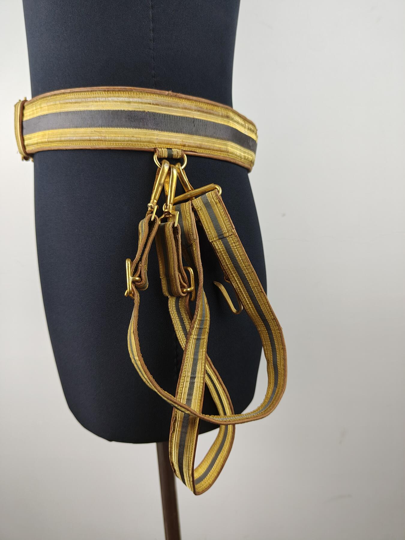 全场0元起拍 第169期 咸鱼国勋章拍卖专场 6月30日（周日）下午6：00开始 意大利王国时期 空军礼服腰带