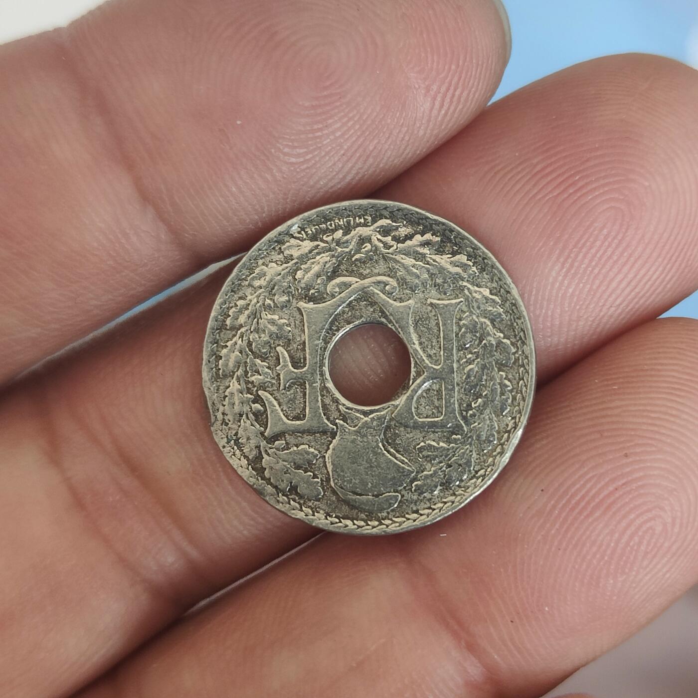 英雄古币捡漏专场第一期无押金可累计捡漏，全场50包邮，偏远地区除外。 法国十分