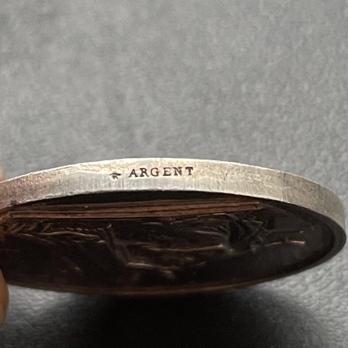 「木头集藏」章牌专场-第43期 1868年法国婚礼银章  直径：27.5mm，10g，边铭：蜜蜂 ARGENT，