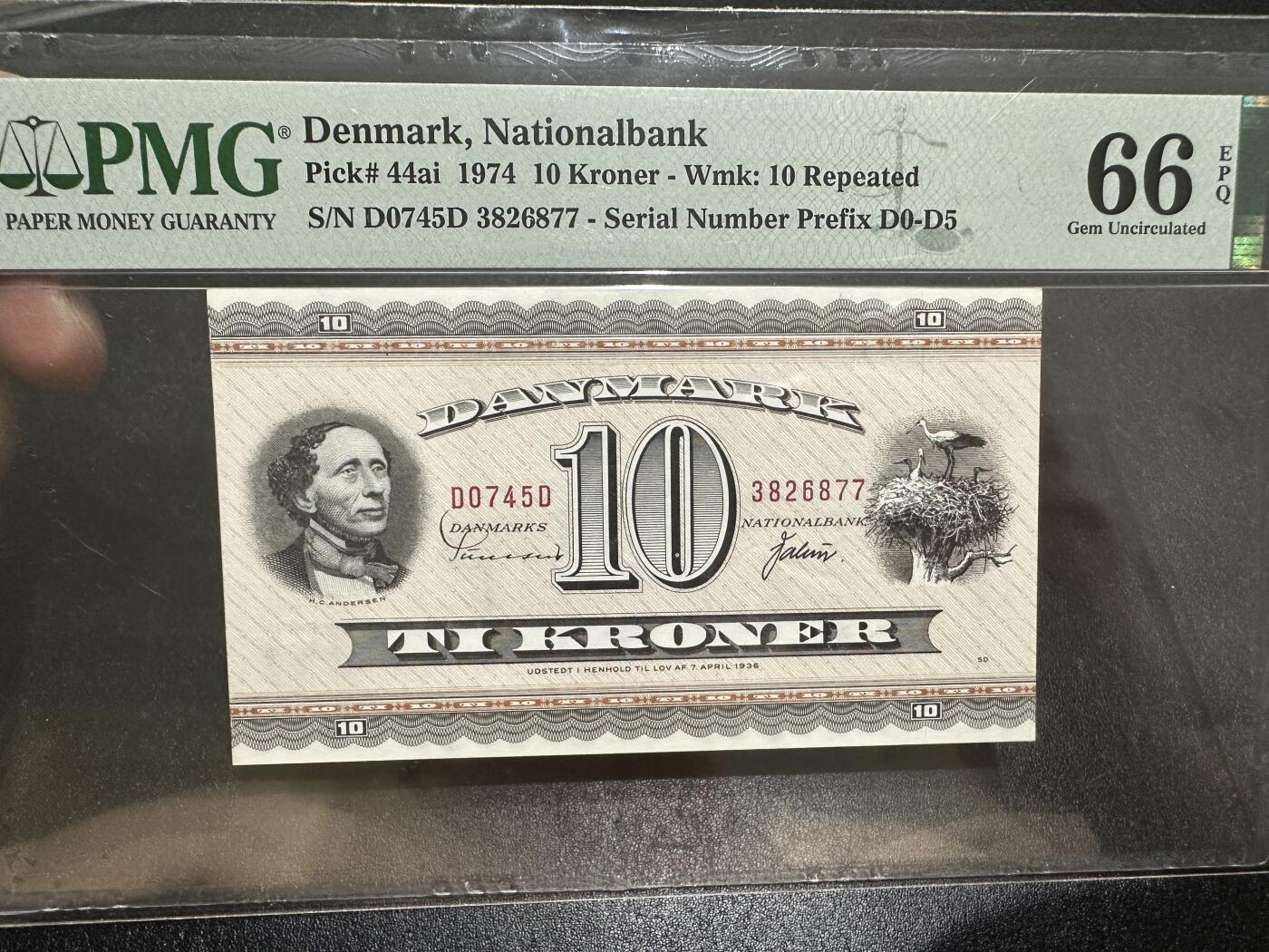 《外钞收藏家》第三百八十五期 1974年丹麦10克朗 PMG66