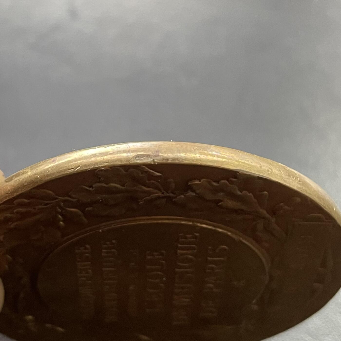 「木头集藏」章牌专场-第43期 Rivet～法国巴黎音乐学院铜奖章  直径：57 mm，76.5 g，边铭：三角厂铭 BRONZE