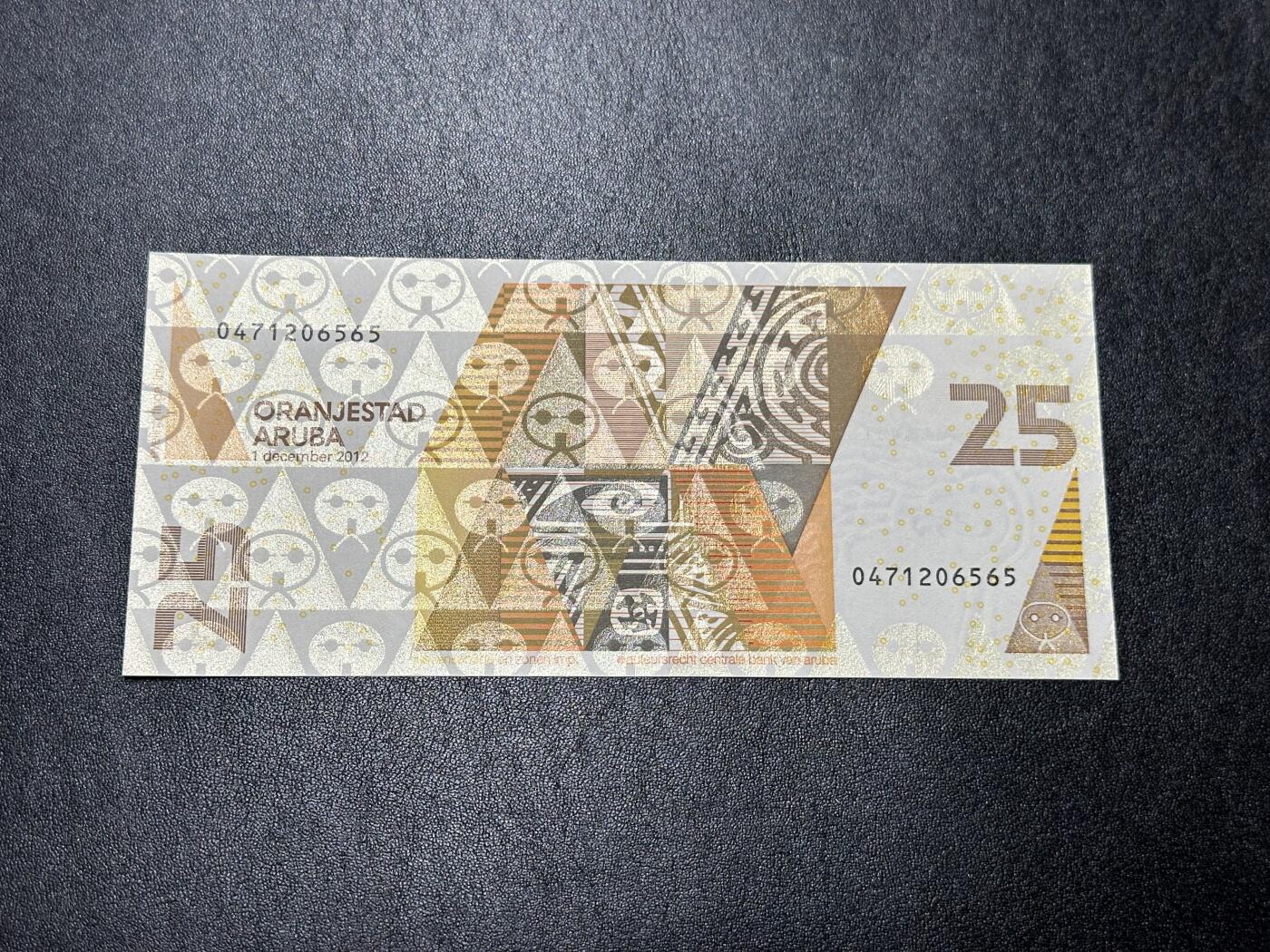 《外钞收藏家》第三百八十五期 2012年阿鲁巴25福林 全新UNC